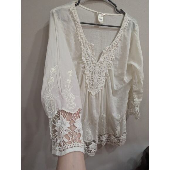 Ivory gauzy cotton peasant style blouse w/lace detailing by Lucky & Coco, XL - Picture 4 of 7